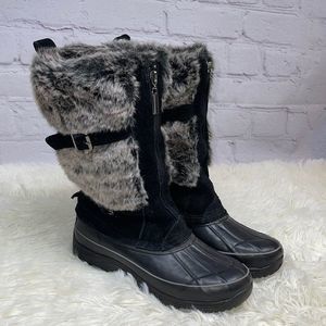 KHOMBU Black faux fur zip boots size 7